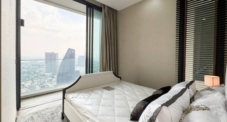 For rent 3 bedrooms condo in Khlong Toei, Bangkok