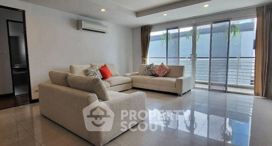 For rent 3 bedrooms condo in Watthana, Bangkok