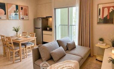 For rent 2 bedrooms condo in Huai Khwang, Bangkok