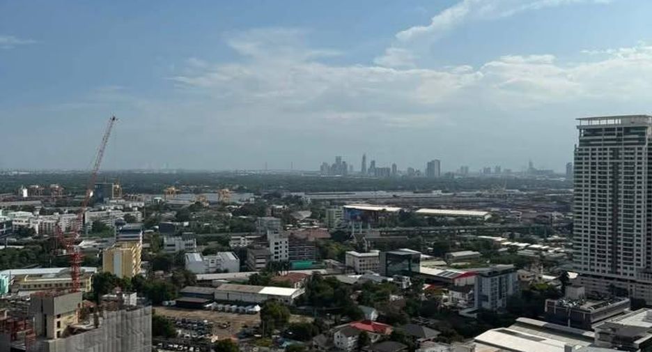 Condo en alquiler de 1 habitaciones en Khlong Toei, Bangkok