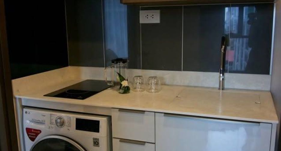 For rent 1 bed condo in Watthana, Bangkok