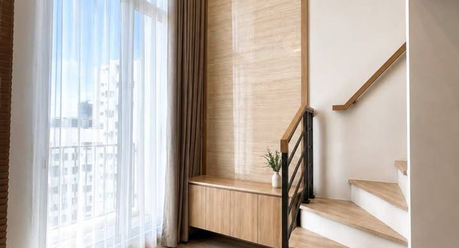Condo en alquiler de 1 habitaciones en Bang Rak, Bangkok