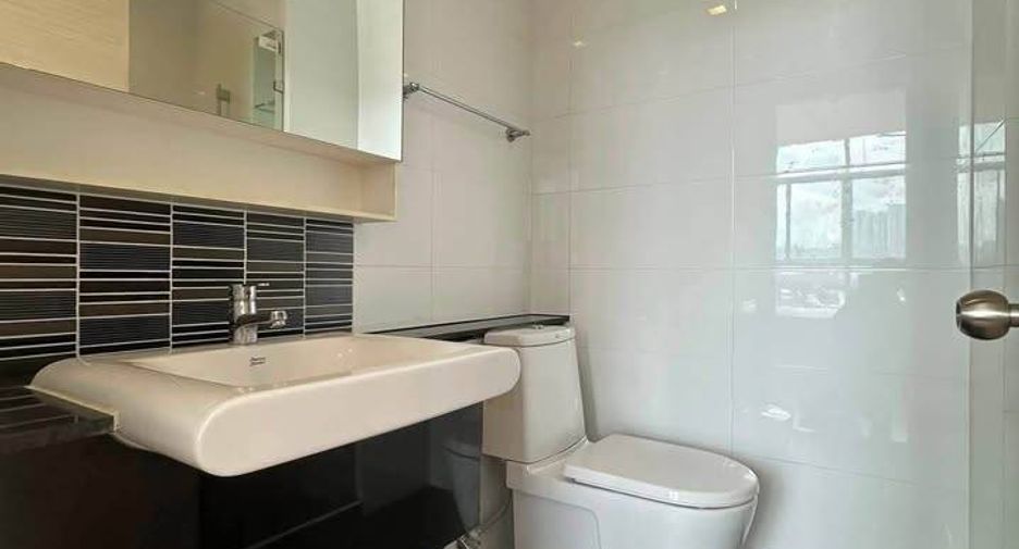 For rent 2 ベッドルーム condo in Bang Na, Bangkok