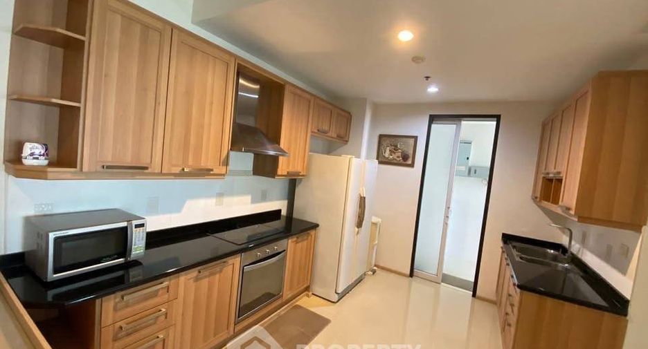 Condo en alquiler de 2 habitaciones en Khlong Toei, Bangkok