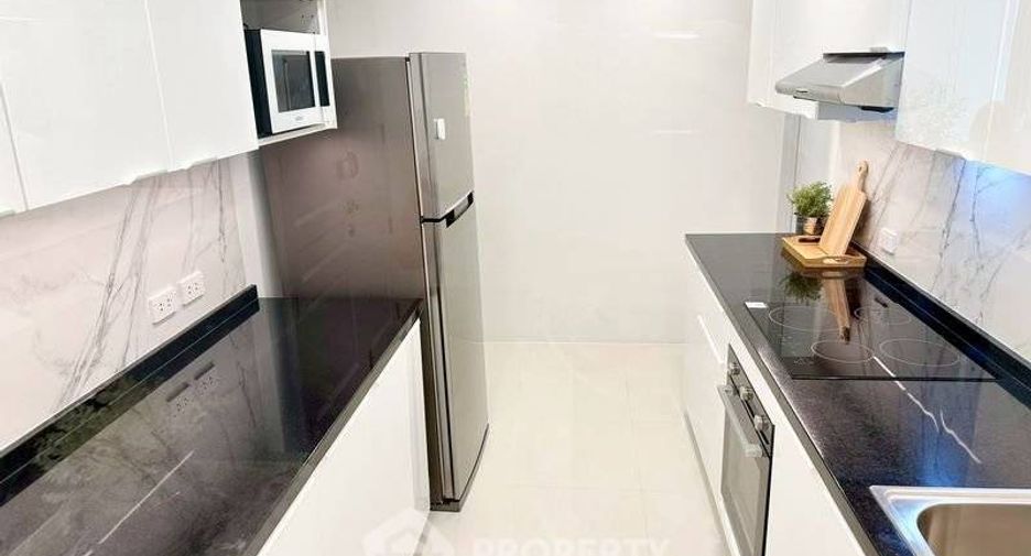 Wohnung zur Miete mit 3 Zimmer in Pathum Wan, Bangkok
