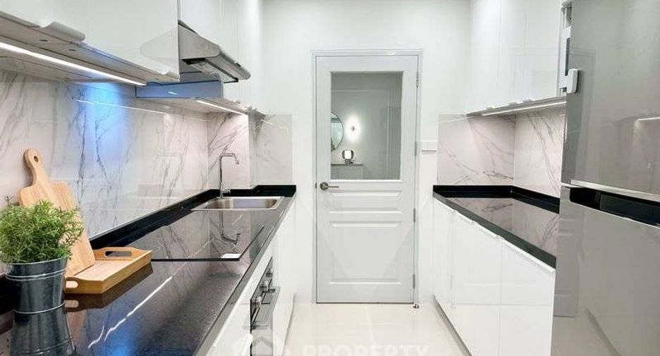 Wohnung zur Miete mit 3 Zimmer in Pathum Wan, Bangkok