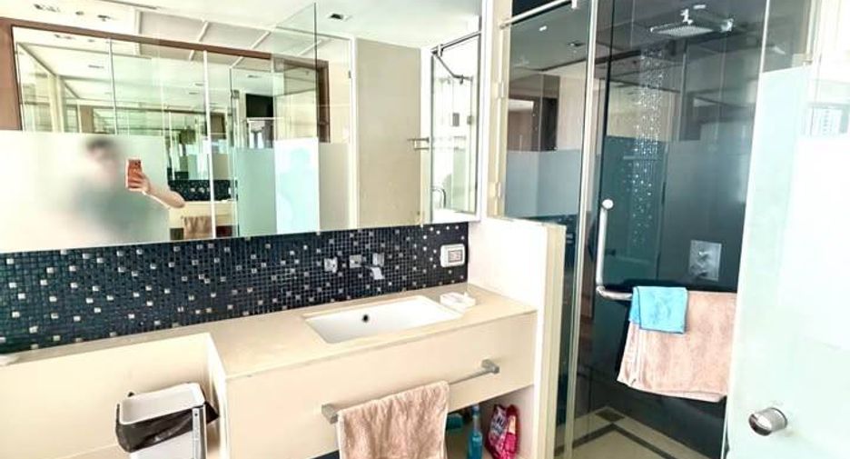 Condo en alquiler de 1 habitaciones en Sathon, Bangkok