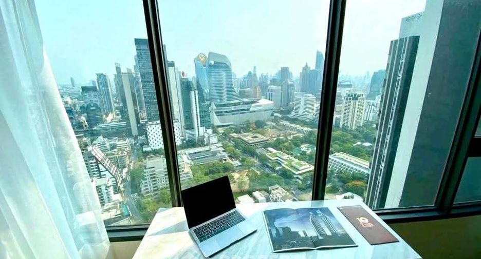 Condo en alquiler de 2 habitaciones en Pathum Wan, Bangkok