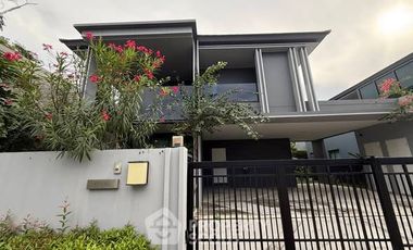 Haus zur Miete mit 4 Zimmer in Bang Kapi, Bangkok