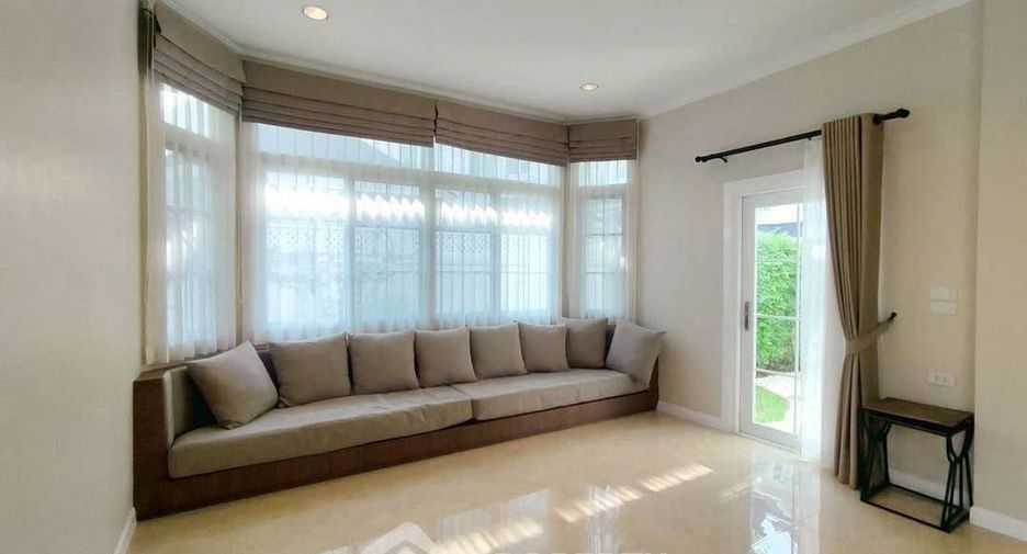 Haus zur Miete mit 4 Zimmer in Bang Na, Bangkok