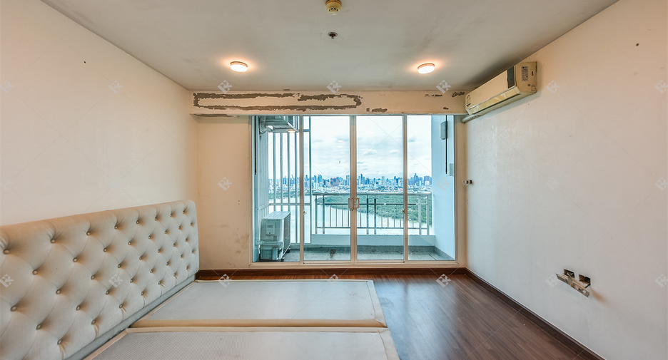 For sale 5 bedrooms condo in Yan Nawa, Bangkok