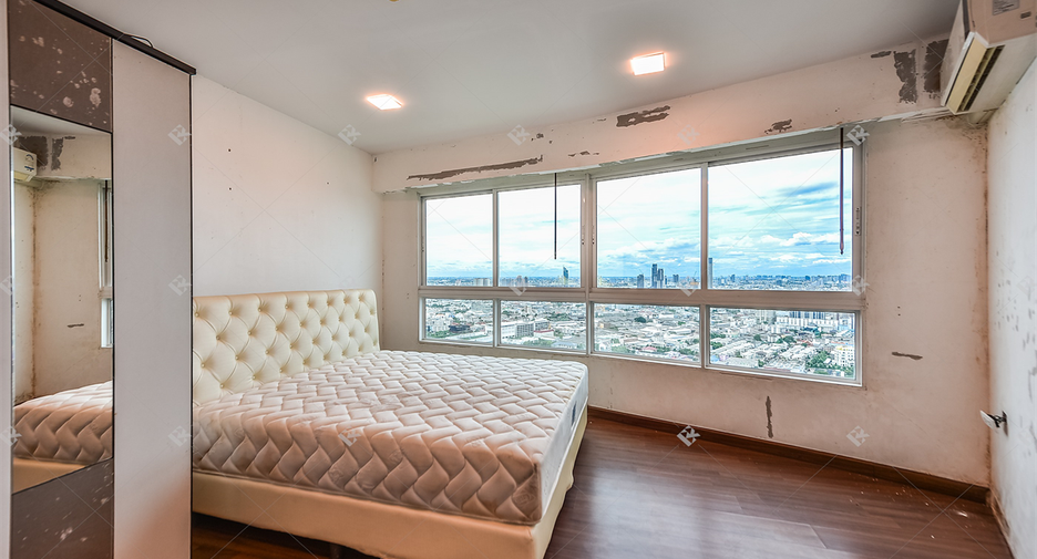 For sale 5 bedrooms condo in Yan Nawa, Bangkok