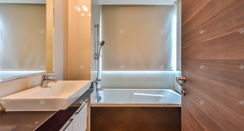 For sale 5 bedrooms condo in Yan Nawa, Bangkok