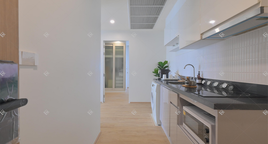 For rent 2 bedrooms condo in Watthana, Bangkok