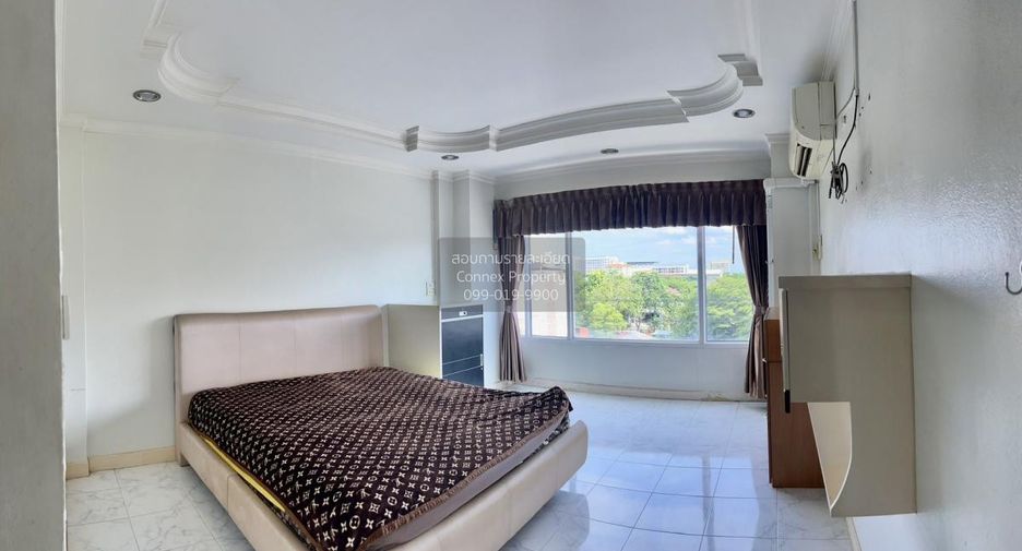 Casa adosada en venta de 5 habitaciones en Phutthamonthon, Nakhon Pathom