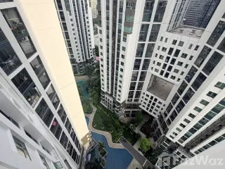 For rent 2 bedrooms condo in Huai Khwang, Bangkok