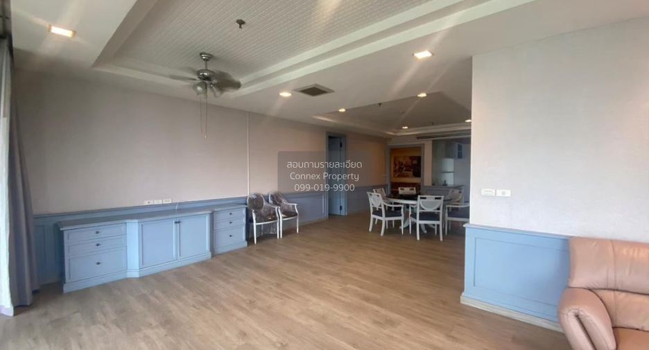 For rent 3 bedrooms condo in Pathum Wan, Bangkok