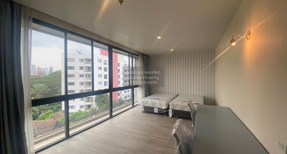 For rent 3 bedrooms condo in Pathum Wan, Bangkok