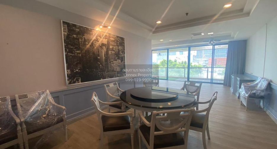 For rent 3 bedrooms condo in Pathum Wan, Bangkok