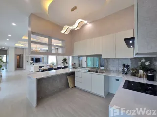 Villa en venta de 4 habitaciones en Bang Lamung, Chonburi