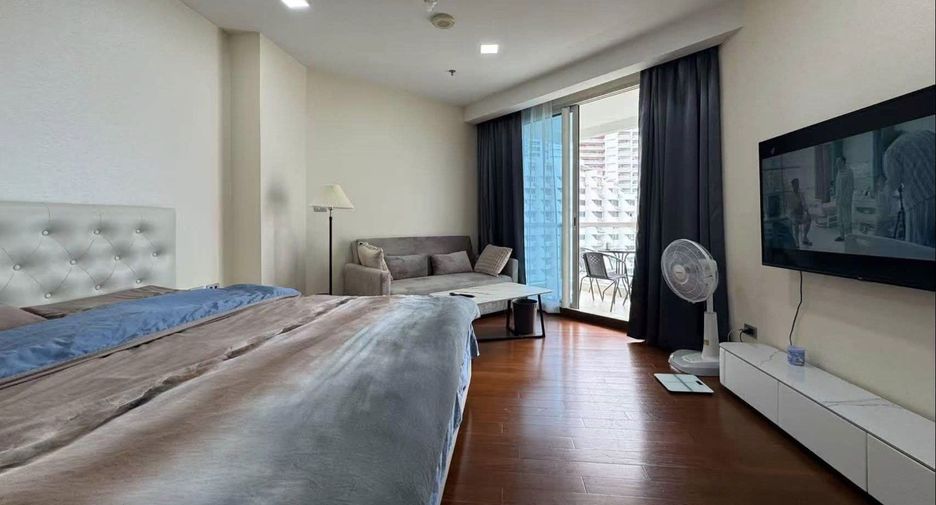 For sale studio condo in Bang Lamung, Chonburi