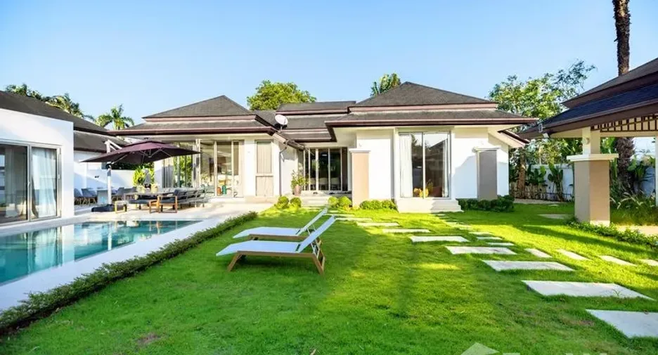 Villa en alquiler de 5 habitaciones en Thalang, Phuket