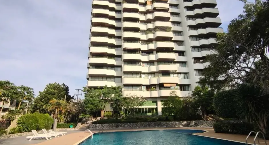 À vendre 2 chambres condo à Na Jomtien, Pattaya