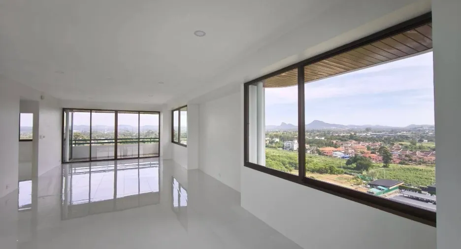 À vendre 2 chambres condo à Na Jomtien, Pattaya