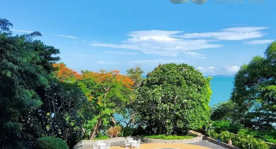 À vendre 2 chambres condo à Na Jomtien, Pattaya