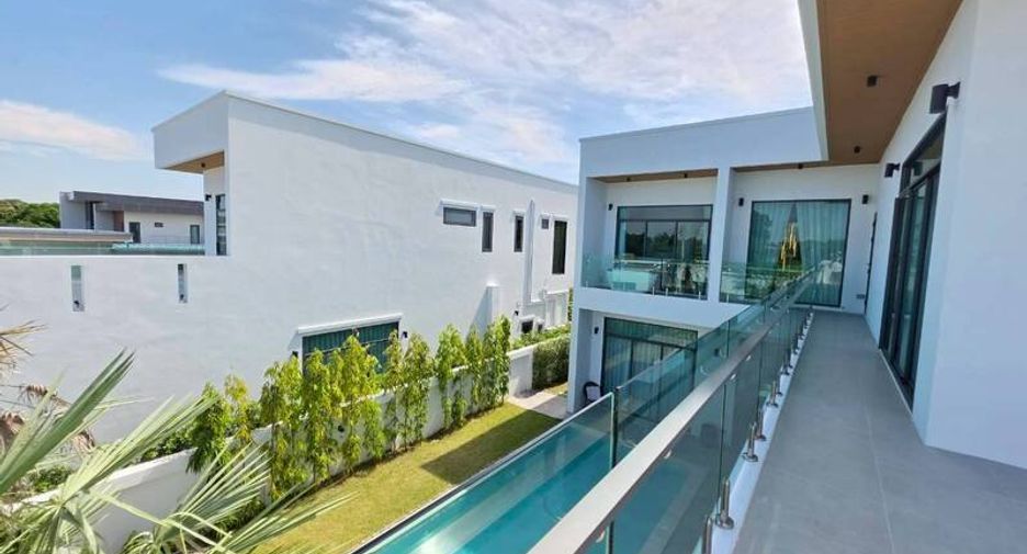 Villa zum Kauf mit 4 Zimmer in Huay Yai, Pattaya