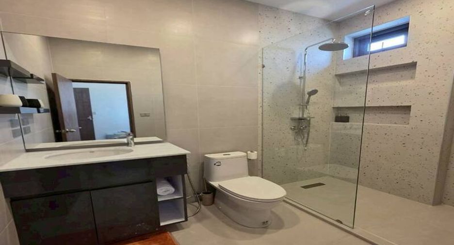 Villa zum Kauf mit 4 Zimmer in Huay Yai, Pattaya