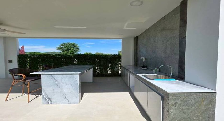 Villa zum Kauf mit 4 Zimmer in Huay Yai, Pattaya