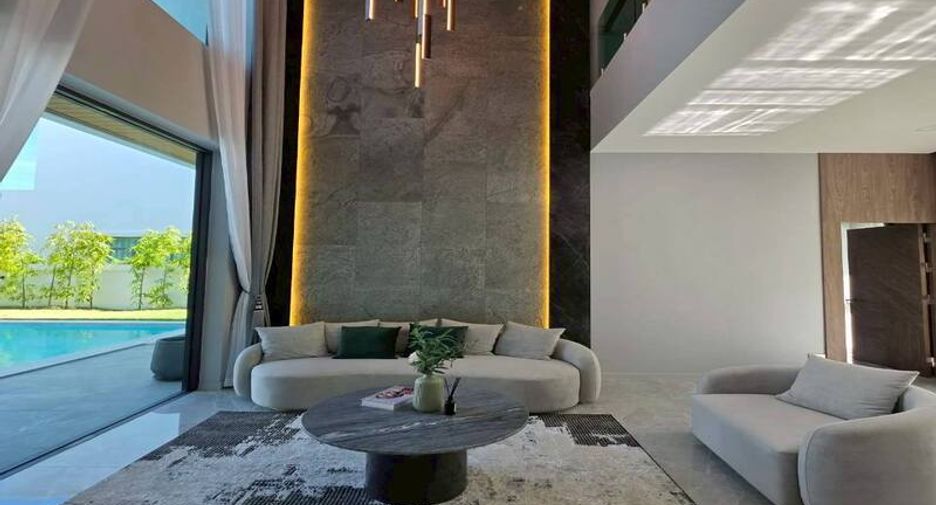 Villa zum Kauf mit 4 Zimmer in Huay Yai, Pattaya