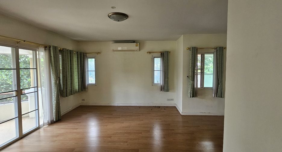 À vendre 4 chambres maison à Doi Saket, Chiang Mai