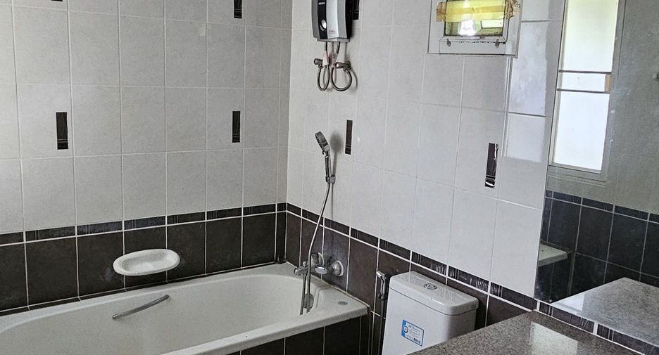 À vendre 4 chambres maison à Doi Saket, Chiang Mai