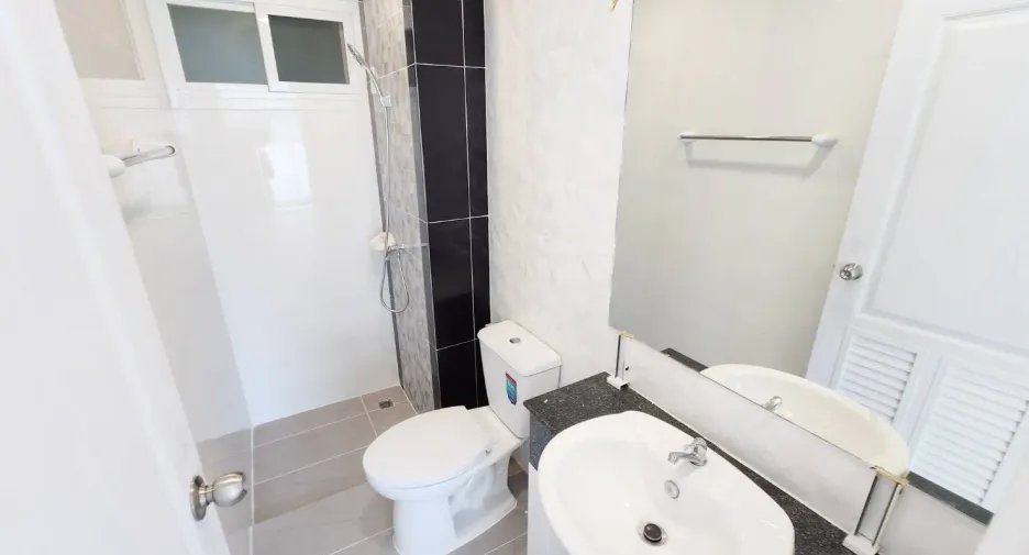 Haus zum Kauf mit 3 Zimmer in Bang Bua Thong, Nonthaburi