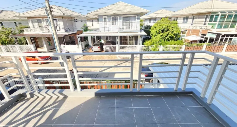 Haus zum Kauf mit 3 Zimmer in Bang Bua Thong, Nonthaburi