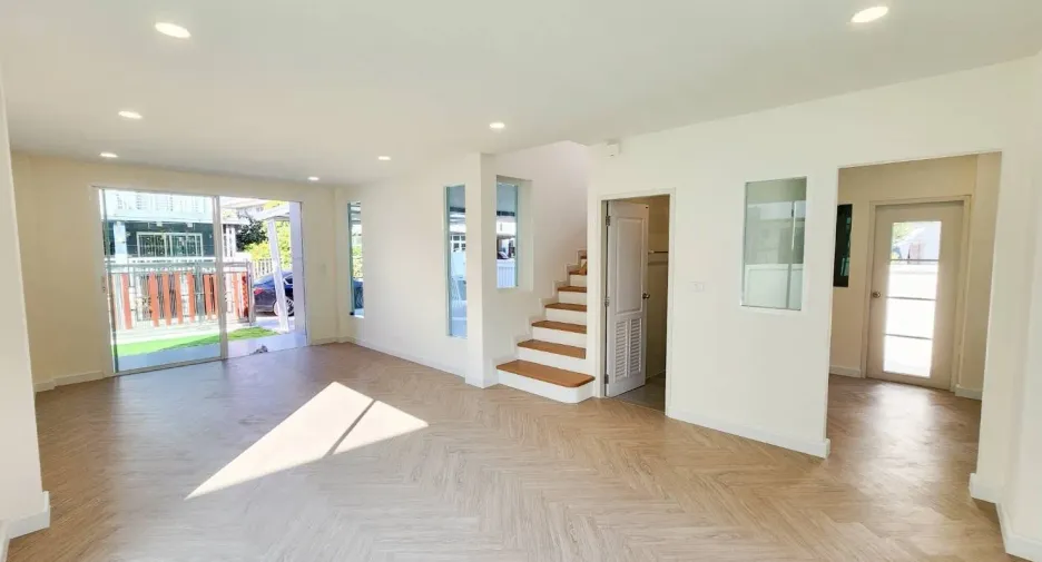 Haus zum Kauf mit 3 Zimmer in Bang Bua Thong, Nonthaburi