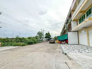 Продажа 7 спальни торговое помещение в Mueang Nakhon Pathom, Накхонпатхом