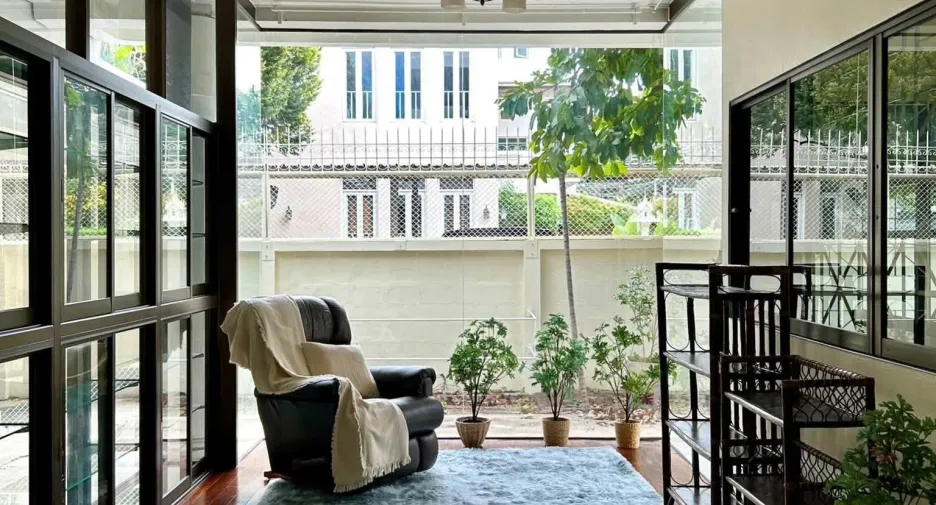 出租 3 卧室 独立屋 在 Phra Khanong, 曼谷