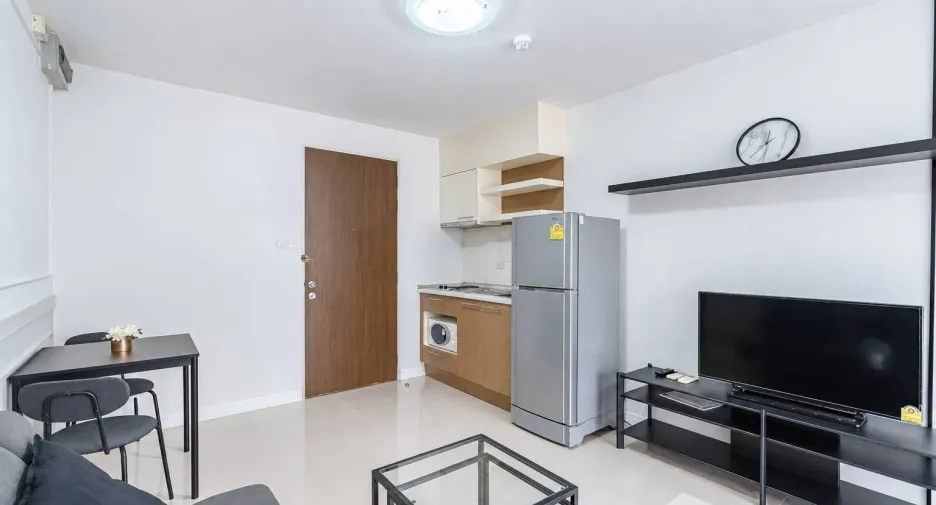 For rent 1 bed condo in Huai Khwang, Bangkok