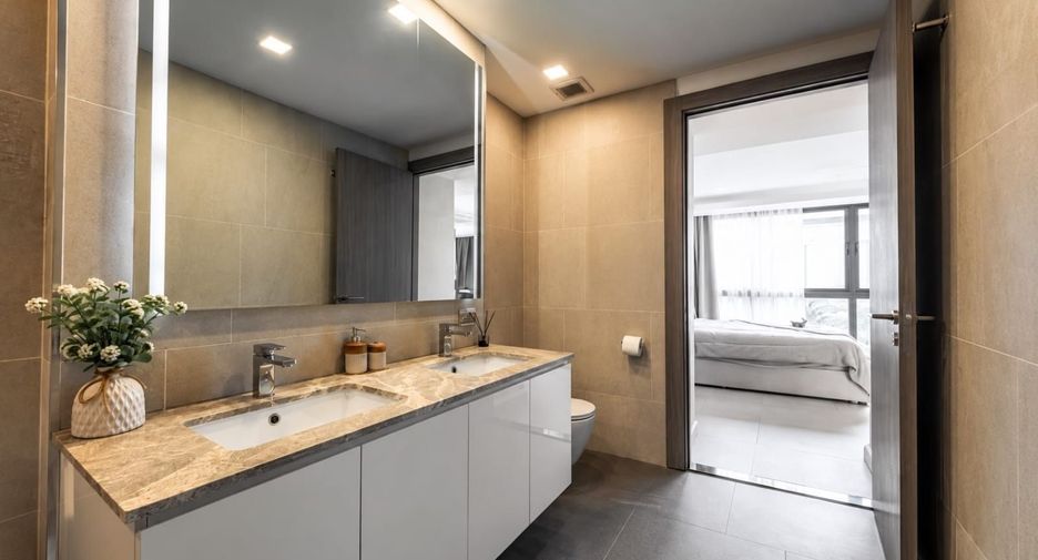 For rent 3 bedrooms condo in Jomtien, Pattaya