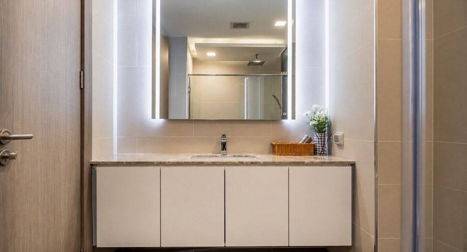 For rent 3 bedrooms condo in Jomtien, Pattaya