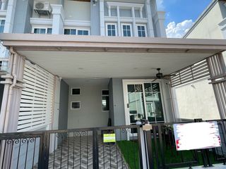 ขาย และ ให้เช่า 3 ห้องนอน บ้านเดี่ยว ใน ประเวศ, กรุงเทพฯ