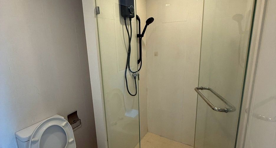 For rent 1 bed condo in Phaya Thai, Bangkok