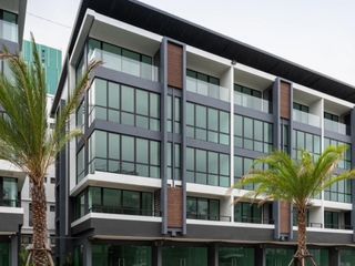 For rent retail Space in Bang Rak, Bangkok