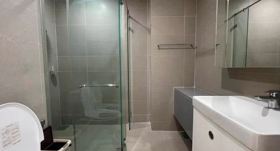 For sale 2 bedrooms condo in Pathum Wan, Bangkok