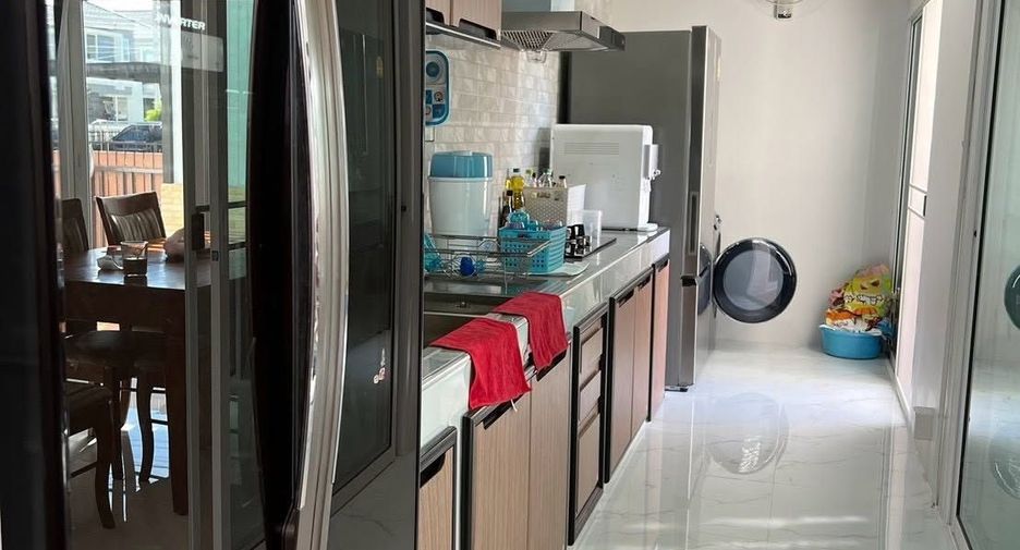 Haus zum Kauf und zur Miete mit 4 Zimmer in Bang Phli, Samut Prakan