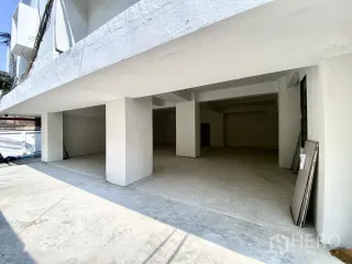 出租 商业空间 在 Watthana, 曼谷