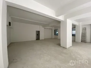 出租 商业空间 在 Watthana, 曼谷